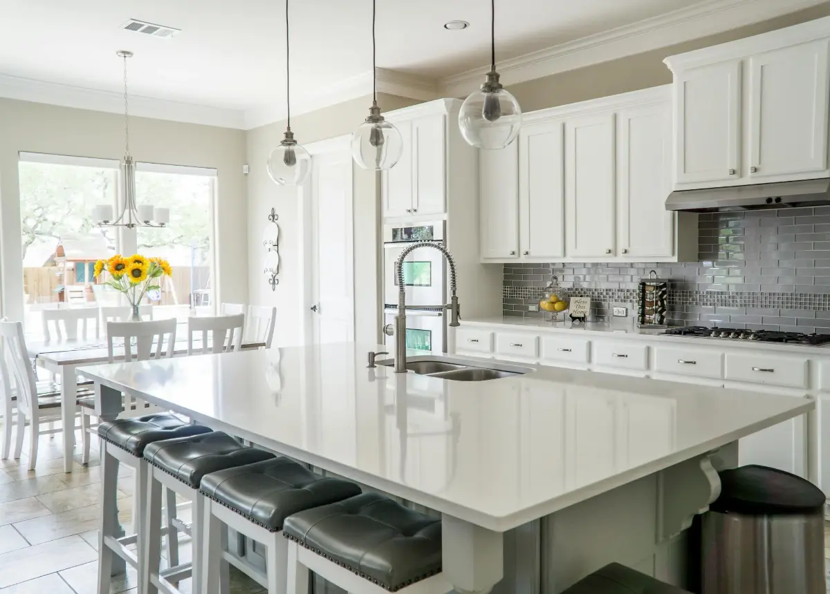 bright home kitchen