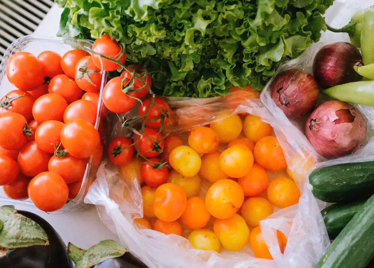 groceries and produce